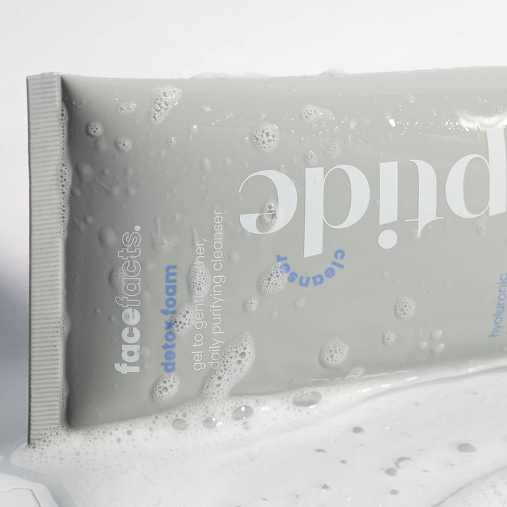 Peptide Detox Foam Cleanser